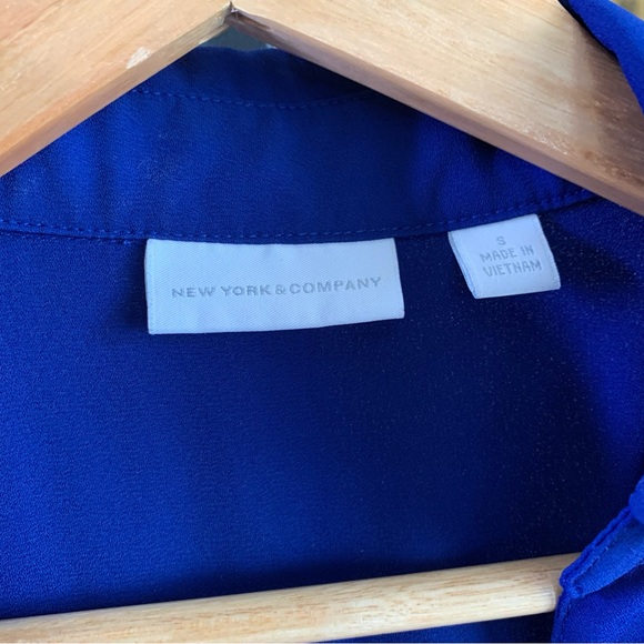 New York & Co Royal Blue V-neckline Button-Down Shirt - Picture 6 of 8